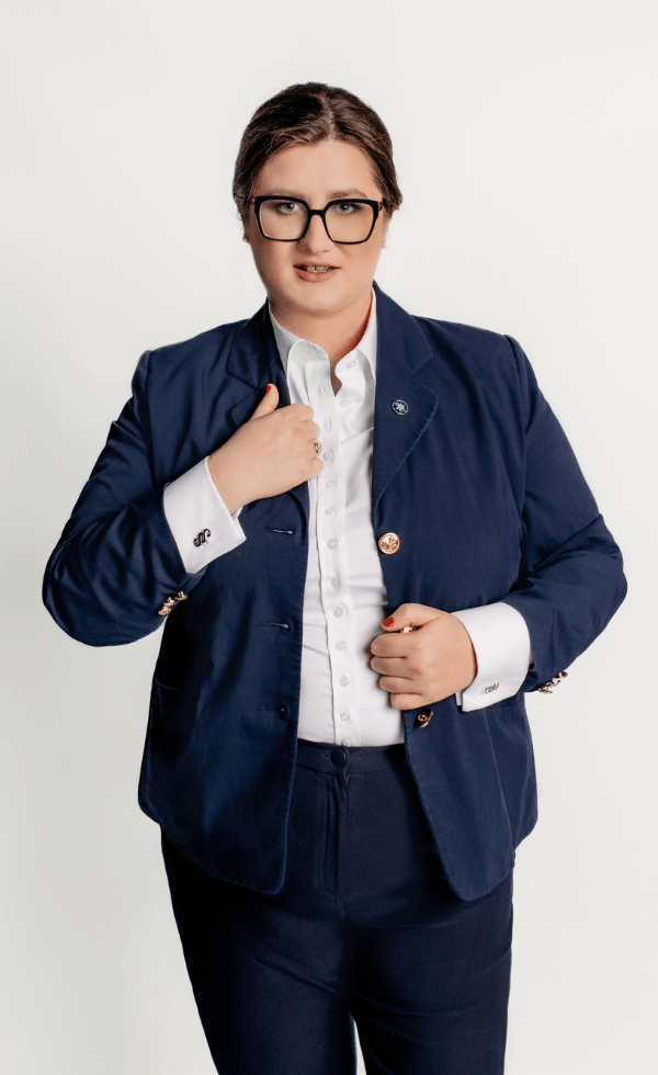 adwokatka Karolina Wierzbicka specjalizacja w prawie wodnym